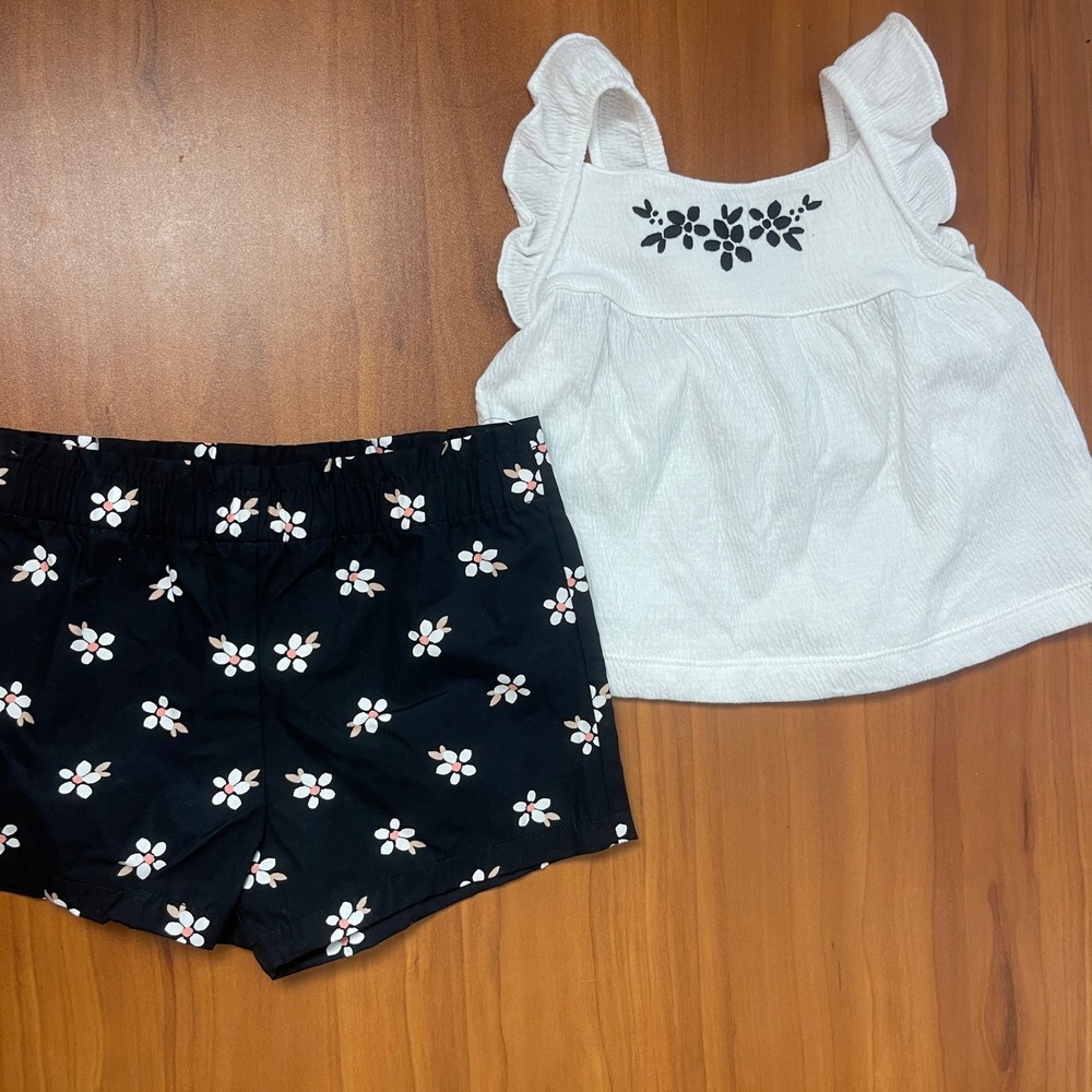 Carter's Just One You Baby Girls 18M White Ruffle Top and Floral Shorts 2-pc Set - Picture 2 of 9